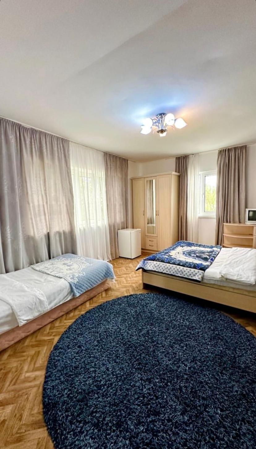 Chilling House Hotel โชลปอน-อาตา ภายนอก รูปภาพ